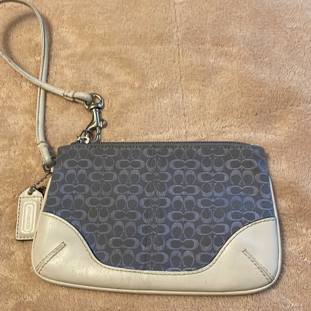 GUC Coach Wristlet